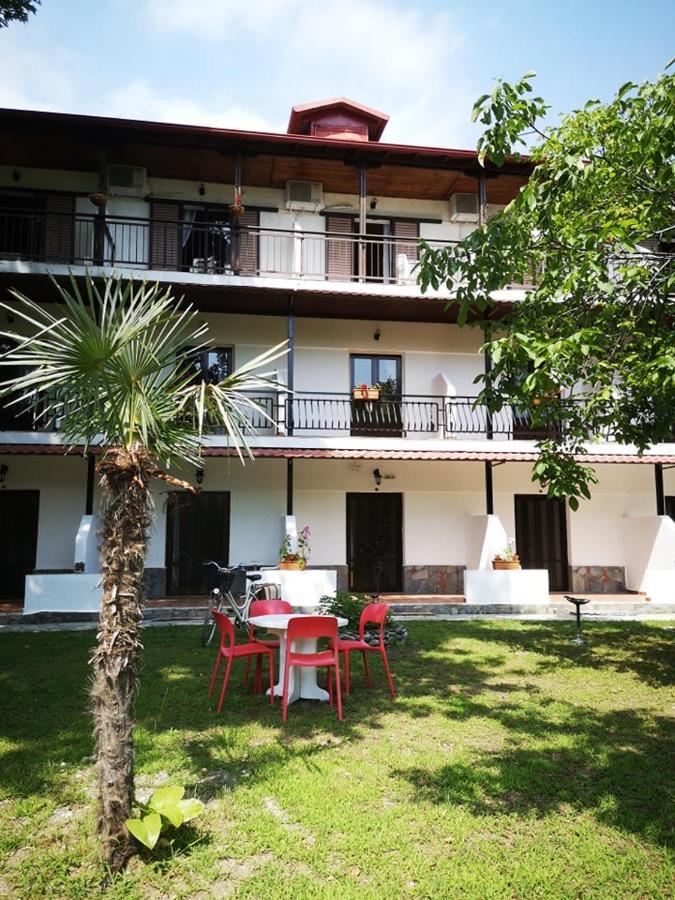 Achillion B&B Paralia Skotinis Exterior photo