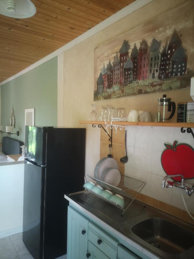 Achillion B&B Paralia Skotinis Exterior photo