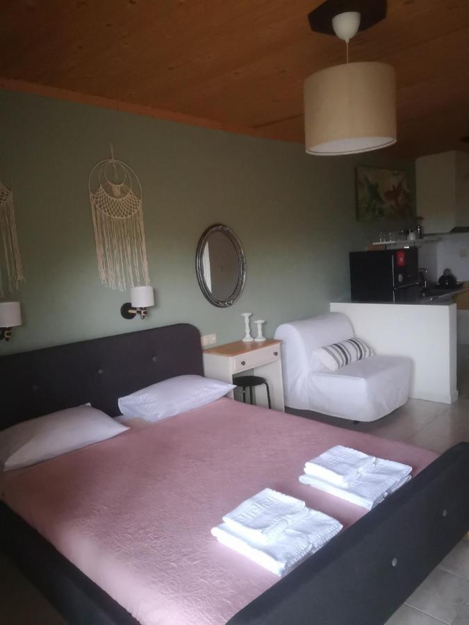 Achillion B&B Paralia Skotinis Exterior photo
