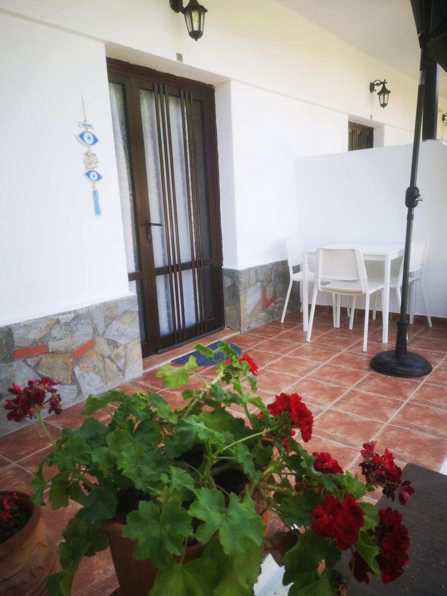 Achillion B&B Paralia Skotinis Exterior photo